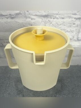 Vintage Tupperware 1415-5 Sugar Bowl Almond Harvest Gold USA
